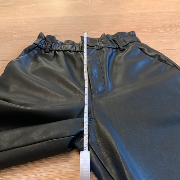 Zara Faux Leather Paper Bag Waist,  Cropped Cuffed Pant, Black, Size XS - Picture 13 of 15